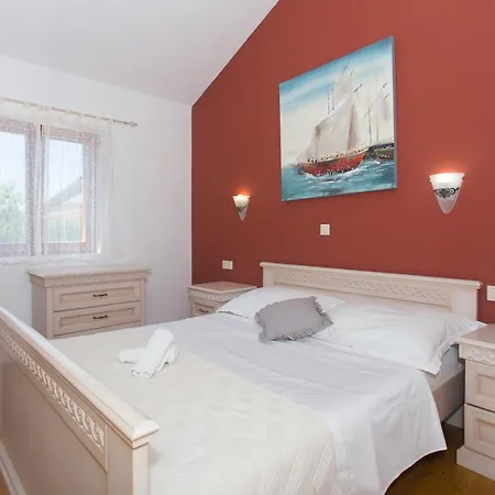 Jure Villa