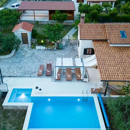 Jure Villa *