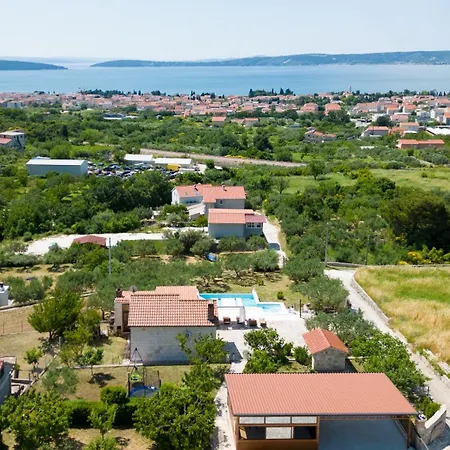 Villa Jure *