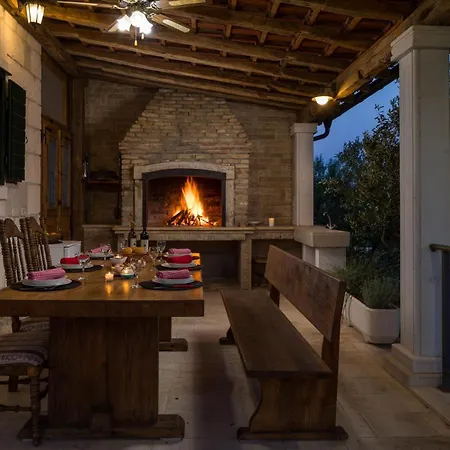 Jure Villa *