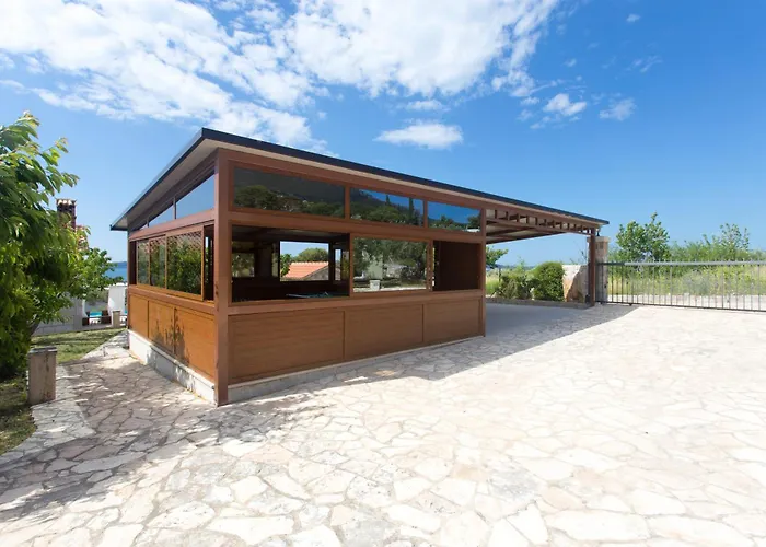 Villa Jure *